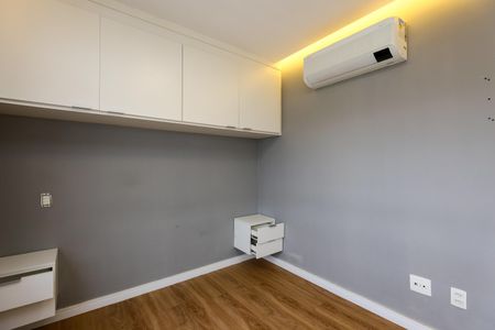 Apartamento à venda com 75m², 3 quartos e 2 vagasSuíte