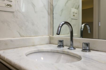 Apartamento à venda com 75m², 3 quartos e 2 vagasBanheiro da Suíte