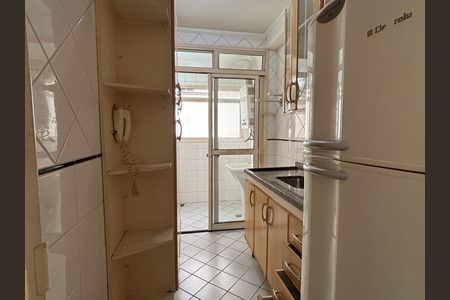 Apartamento à venda com 30m², 1 quarto e 1 vaga Apartamento à venda com 30m², 1 quarto e 1 vagaCozinha