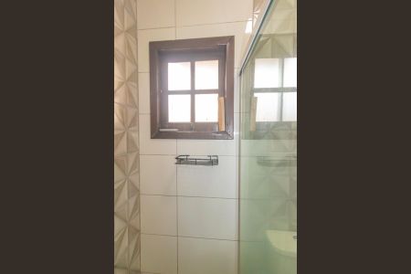 Casa para alugar com 100m², 2 quartos e 2 vagas Casa para alugar com 100m², 2 quartos e 2 vagasBanheiro Social
