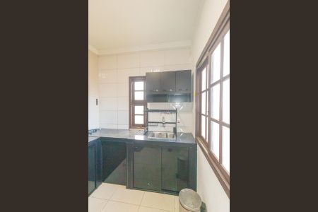 Casa para alugar com 100m², 2 quartos e 2 vagas Casa para alugar com 100m², 2 quartos e 2 vagasCozinha - Torneira