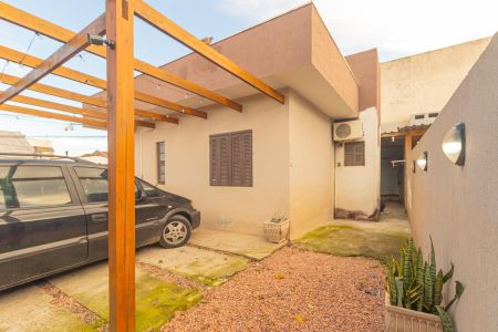 Casa para alugar com 100m², 2 quartos e 2 vagas Casa para alugar com 100m², 2 quartos e 2 vagasÁrea externa/Fachada