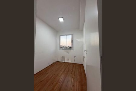 Apartamento à venda com 2 quartos, 32m² em Jardim Itacolomi, São Paulo