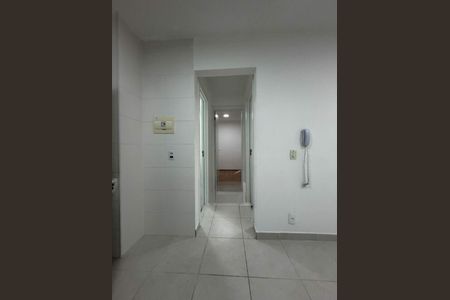 Apartamento à venda com 2 quartos, 32m² em Jardim Itacolomi, São Paulo
