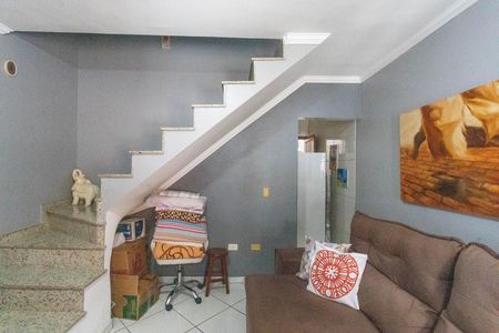 Casa de condomínio para alugar com 80m², 2 quartos e 1 vaga Casa de condomínio para alugar com 80m², 2 quartos e 1 vagaSala