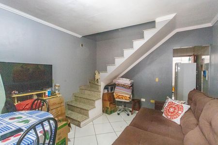 Sala  de casa de condomínio para alugar com 2 quartos, 80m² em Centro, Diadema