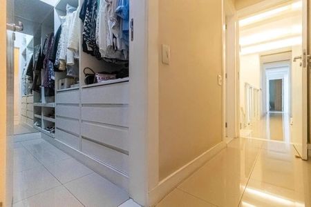 Apartamento à venda com 156m², 3 quartos e 2 vagas