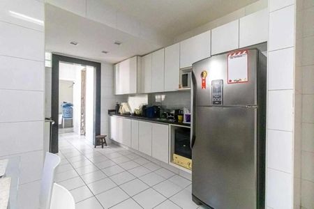 Apartamento à venda com 156m², 3 quartos e 2 vagas