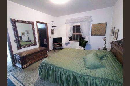 Casa à venda com 3 quartos, 274m² em Vila Alexandria, São Paulo