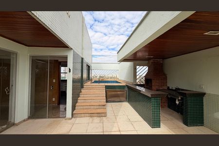 Apartamento para alugar com 302m², 4 quartos e 3 vagasVaranda