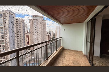 Apartamento para alugar com 302m², 4 quartos e 3 vagasSacada