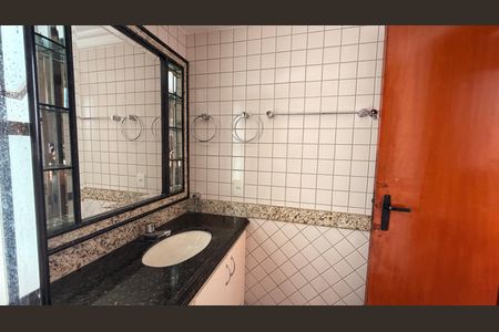 Apartamento para alugar com 302m², 4 quartos e 3 vagasBanheiro da Suíte 4
