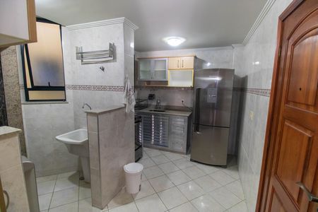 Cozinha e Área de Serviço de apartamento para alugar com 2 quartos, 60m² em Centro, Niterói