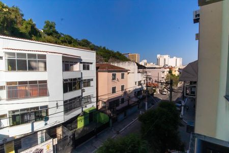 Vista da Sala de apartamento para alugar com 2 quartos, 60m² em Centro, Niterói