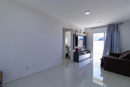 Apartamento para alugar com 2 quartos, 55m² em Jardim Rio das Pedras, Cotia