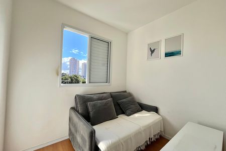 Quarto 2 de apartamento para alugar com 2 quartos, 34m² em Jardim Itacolomi, São Paulo
