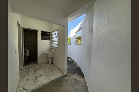 Quintal de casa para alugar com 2 quartos, 50m² em Veloso, Osasco
