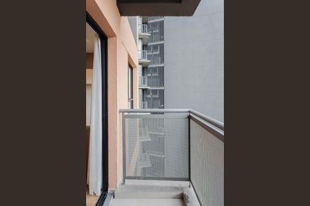 Studio para alugar com 25m², 1 quarto e sem vaga Studio para alugar com 25m², 1 quarto e sem vagaVaranda