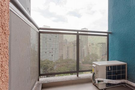 Studio para alugar com 25m², 1 quarto e sem vaga Studio para alugar com 25m², 1 quarto e sem vagaVaranda