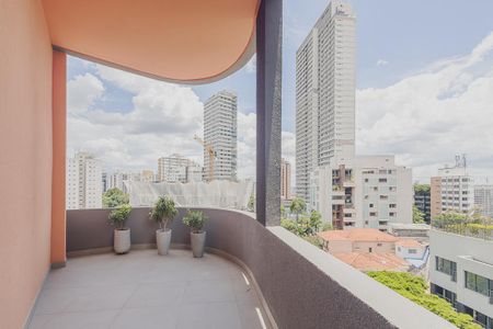 Studio para alugar com 25m², 1 quarto e sem vaga Studio para alugar com 25m², 1 quarto e sem vagaTerraço