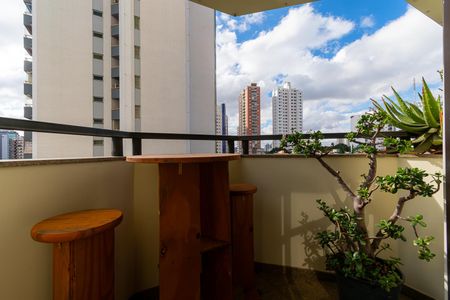 Apartamento à venda com 170m², 3 quartos e 3 vagas Apartamento à venda com 170m², 3 quartos e 3 vagasVaranda da Suíte