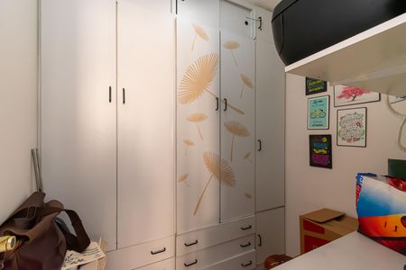Apartamento à venda com 170m², 3 quartos e 3 vagas Apartamento à venda com 170m², 3 quartos e 3 vagasQuarto de Serviço