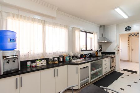 Apartamento à venda com 170m², 3 quartos e 3 vagas Apartamento à venda com 170m², 3 quartos e 3 vagasCozinha