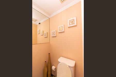 Apartamento à venda com 170m², 3 quartos e 3 vagas Apartamento à venda com 170m², 3 quartos e 3 vagasLavabo