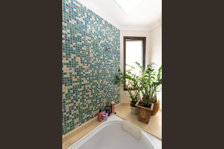 Apartamento à venda com 170m², 3 quartos e 3 vagas Apartamento à venda com 170m², 3 quartos e 3 vagasBanheiro da Suíte