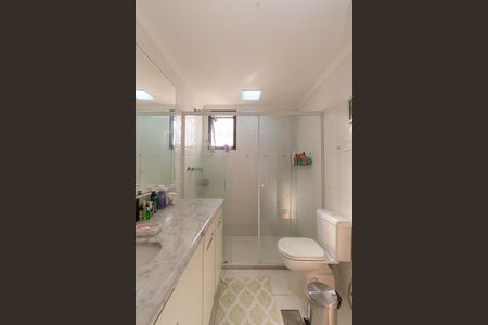 Apartamento à venda com 170m², 3 quartos e 3 vagas Apartamento à venda com 170m², 3 quartos e 3 vagasBanheiro social