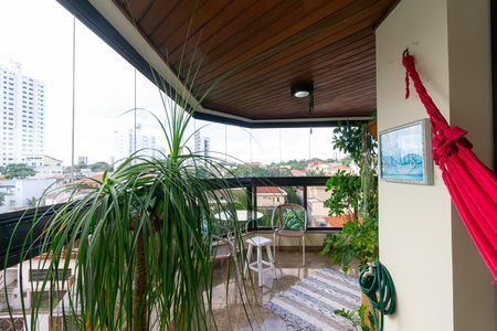 Apartamento à venda com 170m², 3 quartos e 3 vagas Apartamento à venda com 170m², 3 quartos e 3 vagasVaranda da Sala