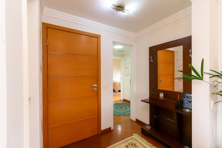 Apartamento à venda com 170m², 3 quartos e 3 vagas Apartamento à venda com 170m², 3 quartos e 3 vagasHall de entrada