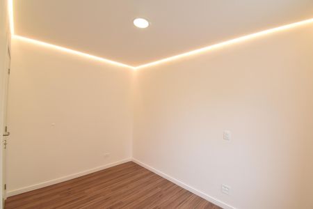 Quarto 2 de apartamento para alugar com 2 quartos, 60m² em Bacacheri, Curitiba