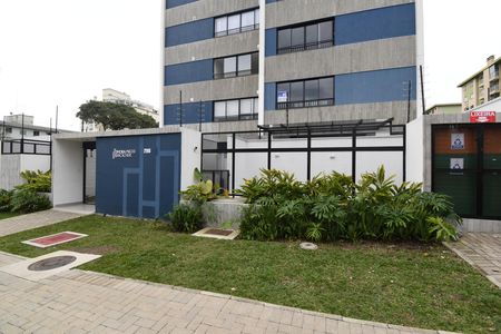 Fachada com Placa de apartamento para alugar com 2 quartos, 60m² em Bacacheri, Curitiba