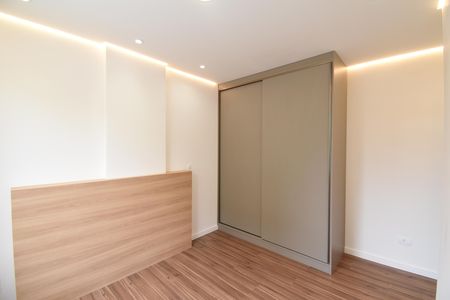 Suíte de apartamento para alugar com 2 quartos, 60m² em Bacacheri, Curitiba