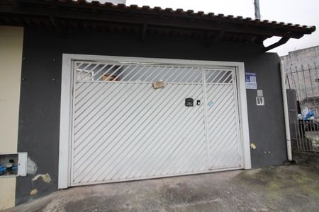 Fachada de casa à venda com 5 quartos, 150m² em Vila Yolanda, Osasco