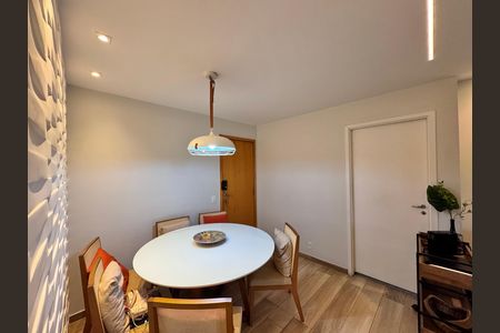 Sala de apartamento à venda com 2 quartos, 66m² em Barra da Tijuca, Rio de Janeiro