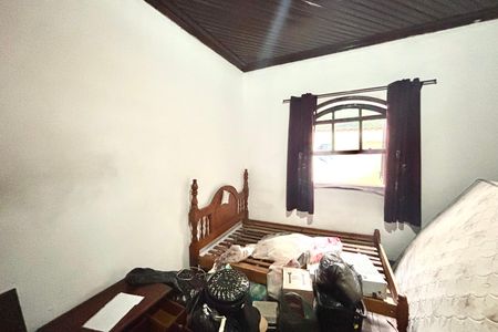Quarto 1 de casa para alugar com 2 quartos, 180m² em Vila Buenos Aires, São Paulo