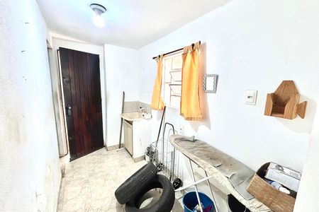 Casa para alugar com 180m², 2 quartos e 1 vaga Casa para alugar com 180m², 2 quartos e 1 vagaÁrea de serviço