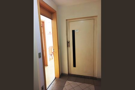 Apartamento para alugar com 53m², 2 quartos e 1 vaga Apartamento para alugar com 53m², 2 quartos e 1 vagaHall Elevadores