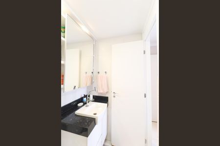 Apartamento à venda com 64m², 3 quartos e 1 vaga Apartamento à venda com 64m², 3 quartos e 1 vagaSuíte - Banheiro