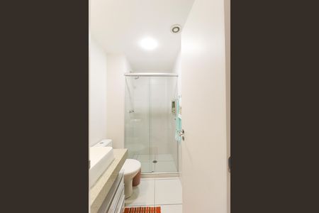 Apartamento à venda com 64m², 3 quartos e 1 vaga Apartamento à venda com 64m², 3 quartos e 1 vagaBanheiro