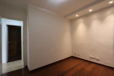 Apartamento à venda com 76m², 2 quartos e 2 vagasQuarto 2