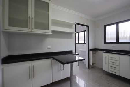 Apartamento à venda com 76m², 2 quartos e 2 vagasCozinha