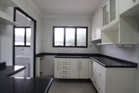 Apartamento à venda com 76m², 2 quartos e 2 vagasCozinha