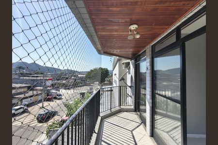 Apartamento para alugar com 90m², 2 quartos e 1 vaga