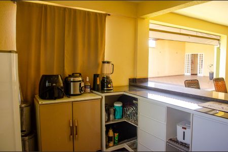 Casa à venda com 450m², 4 quartos e 5 vagas Casa à venda com 450m², 4 quartos e 5 vagasÁrea gourmet