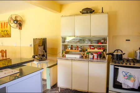 Casa à venda com 450m², 4 quartos e 5 vagas Casa à venda com 450m², 4 quartos e 5 vagasÁrea gourmet