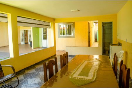 Casa à venda com 450m², 4 quartos e 5 vagas Casa à venda com 450m², 4 quartos e 5 vagasÁrea gourmet