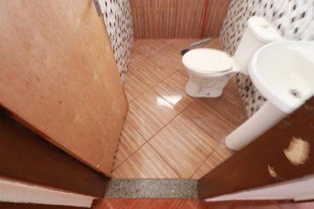 Casa para alugar com 70m², 2 quartos e 2 vagasBanheiro suite 